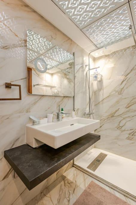 Apartament Royale Duplexe Pleine Centre Tanger Zewnętrze zdjęcie