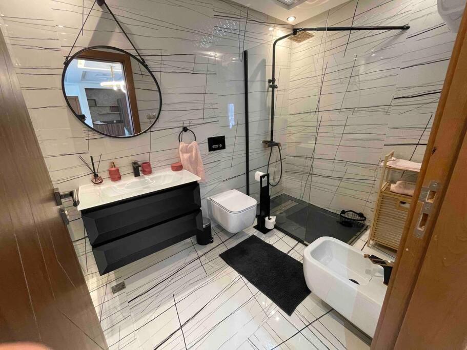 Apartament Royale Duplexe Pleine Centre Tanger Zewnętrze zdjęcie