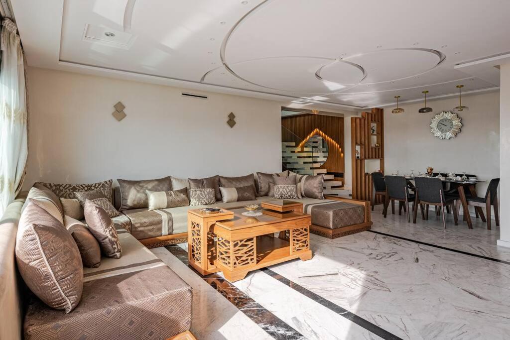 Apartament Royale Duplexe Pleine Centre Tanger Zewnętrze zdjęcie